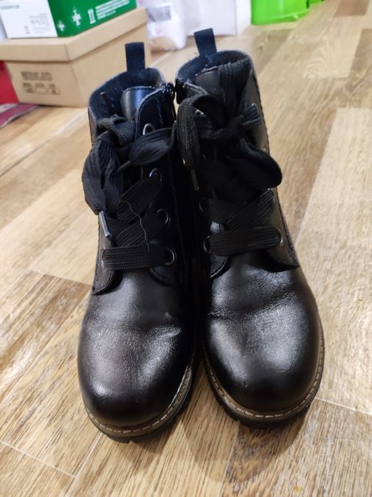 Чобітки осінні в гарному стані