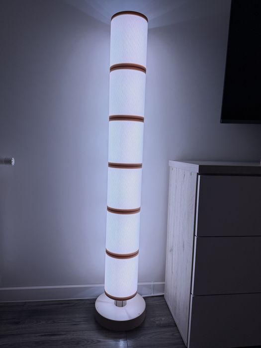 Lampka podłogowa RGB