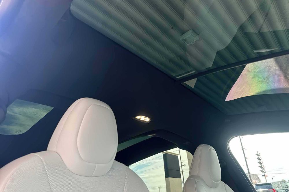 Tesla Model X      2022