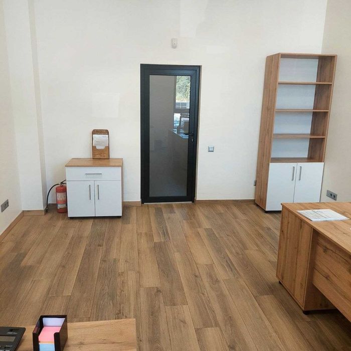 Сучасний офісний простір 350 м² для бізнесу (укриття, генератор, паркінг)