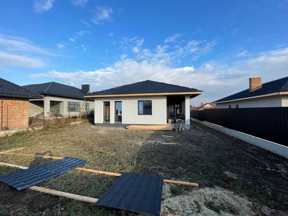 Комфортний будинок Боратин. 106 м². Асфальтований доїзд. Тепла підлога