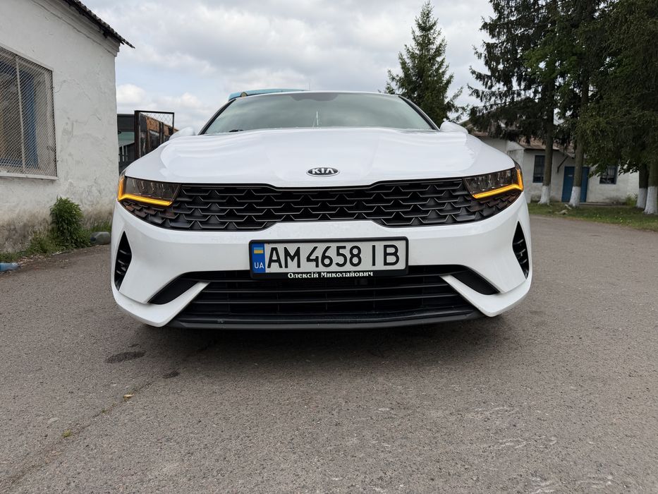 Продам автомобіль кіа к5