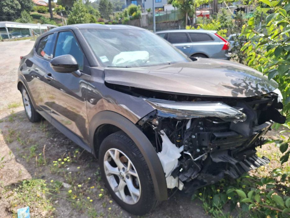 Nissan Juke 1.0 TSE temos material