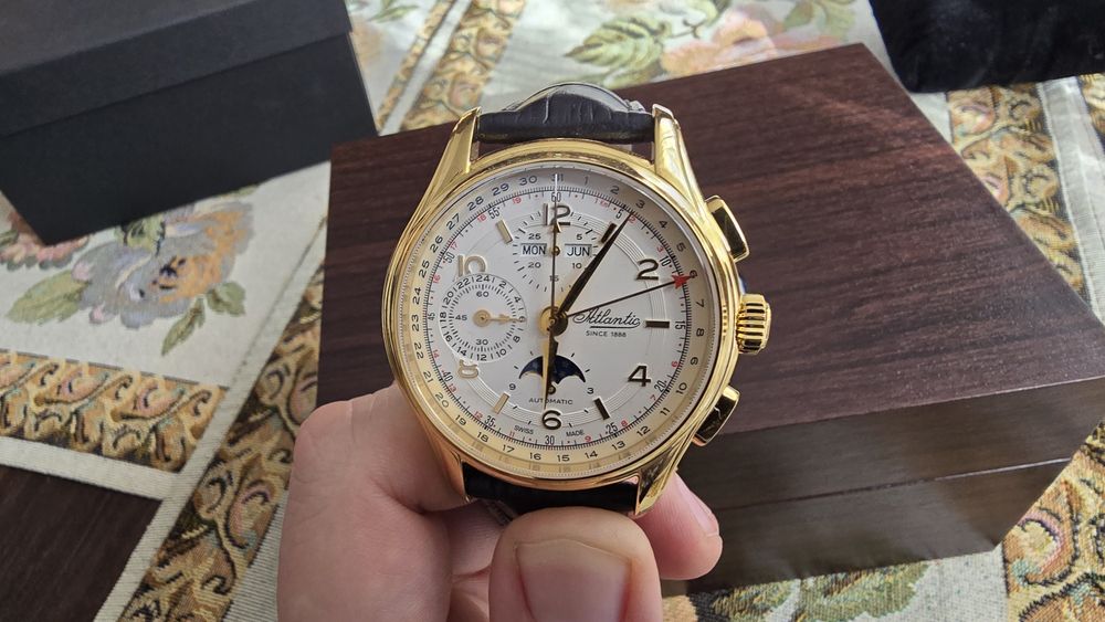 Atlantic Moonphase 52851.45.25