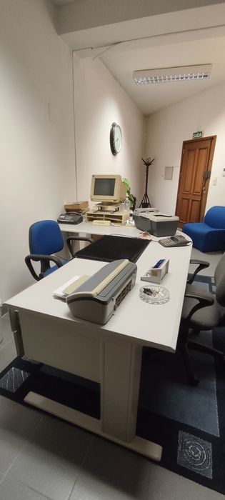 Secretária 1,40 + semi lua em L