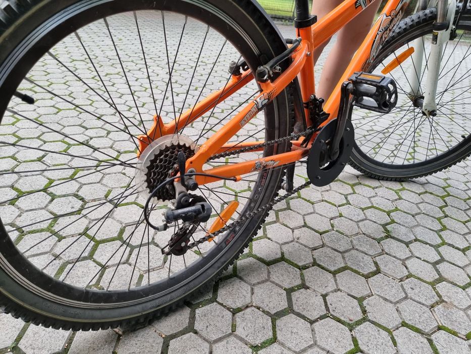 Продаю велосипед вживаний в хорошому стані.