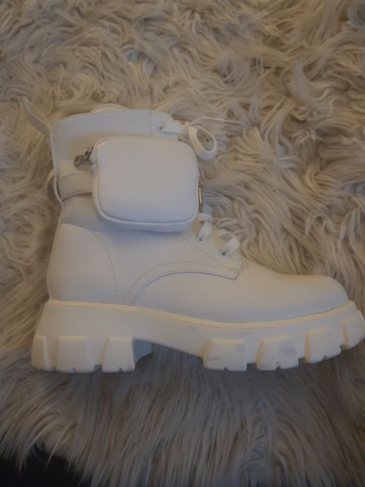 Biale trapery 40 nowe