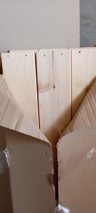 Skrzynka ogrodowa nowa.