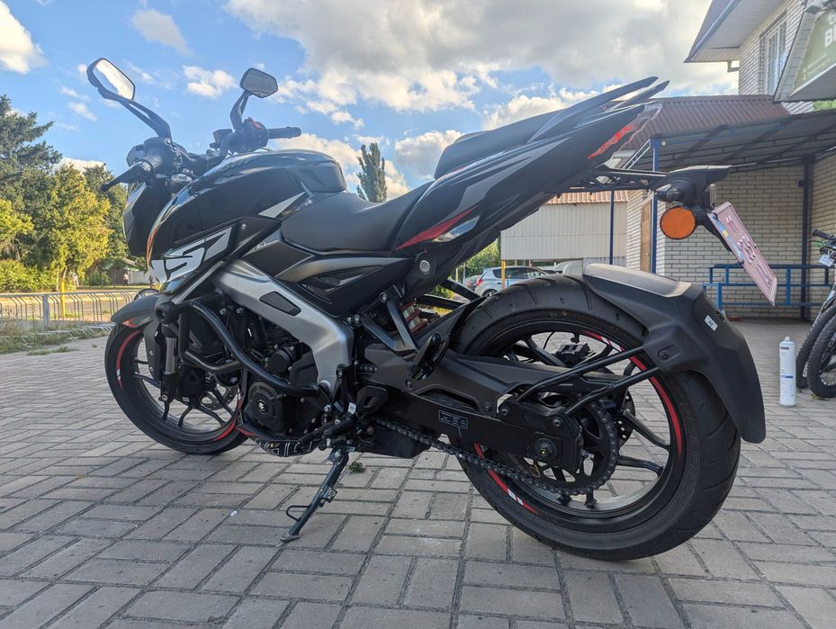 Bajaj Pulsar NS 400 + кастомний захист / Офіційний дилер /гарнтія 2р.