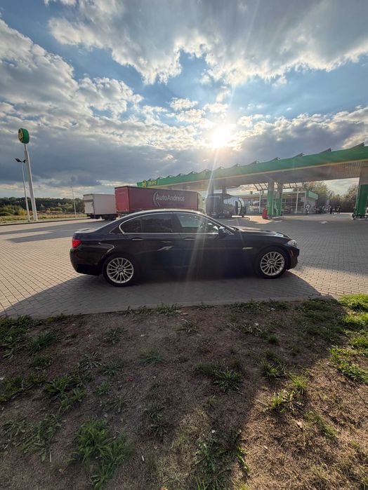 BMW 5 Series 2011