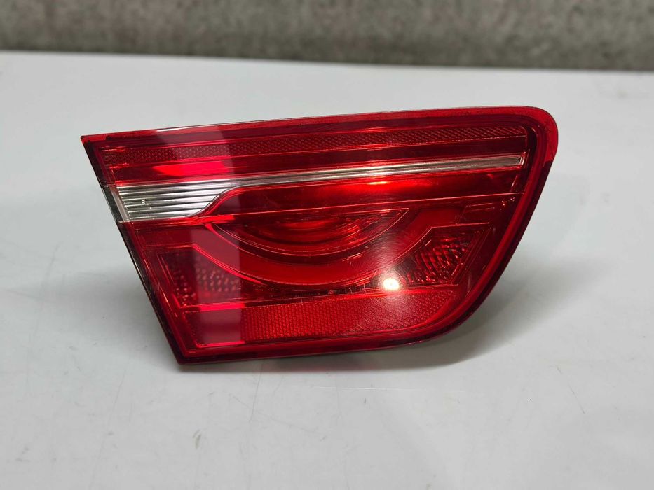 Farolim traseiro direito(Mala) Jaguar XE (2017)