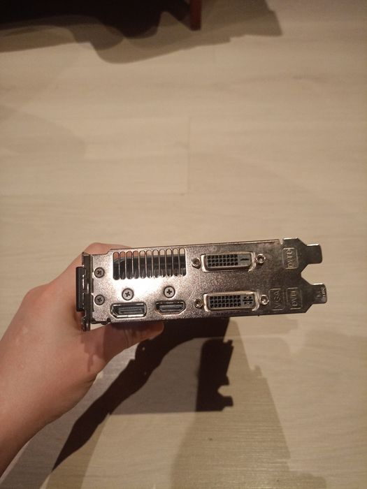 Asus Nvdia GeForce GTX 550 Ti 1gb Pamięci