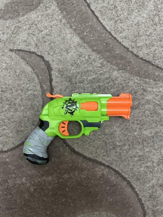 Игрушечный пистолет nerf