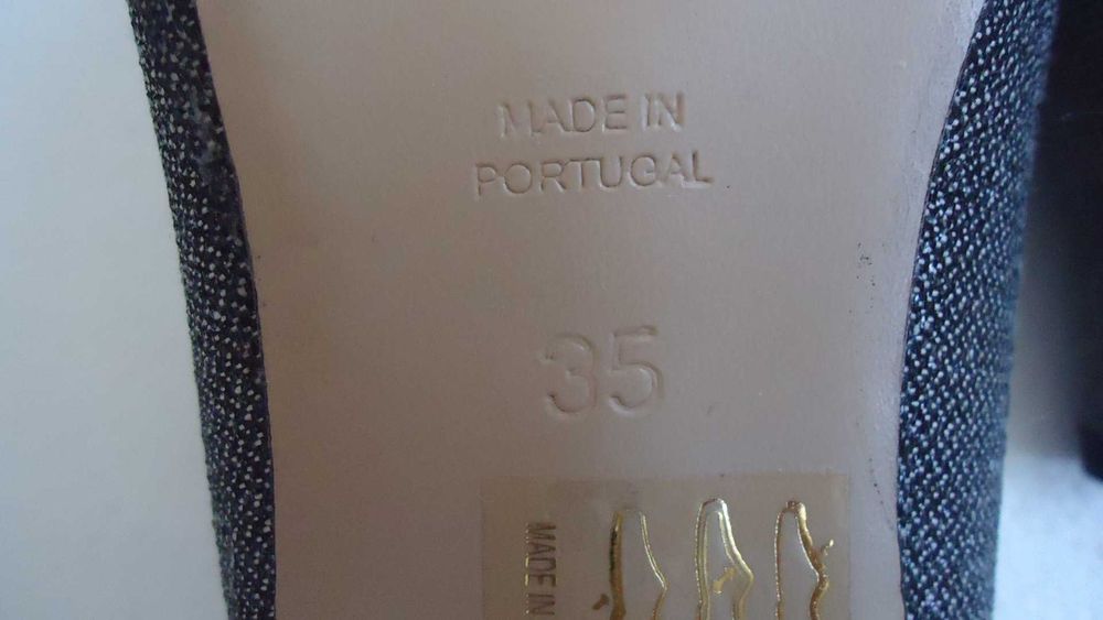 Stilettos de Mulher Textura Brilhante Cinza