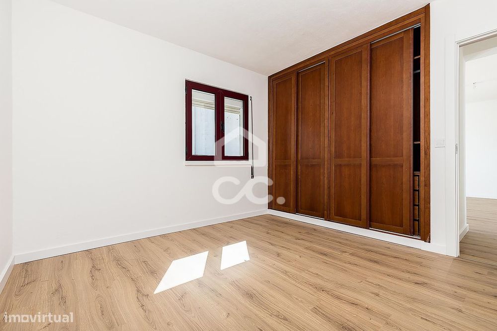 Apartamento T3 totalmente remodelado na Horta das Figueiras, Évora