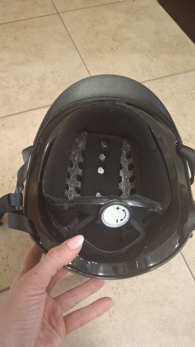 Kask jeździecki dla dziecka