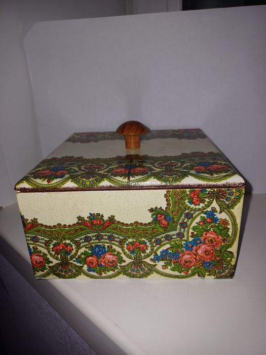 Шкатулка нова дерево