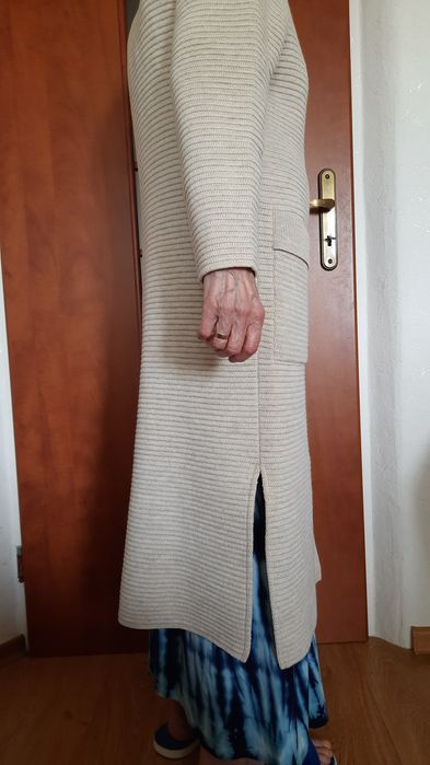 Ciepły długi sweter damski