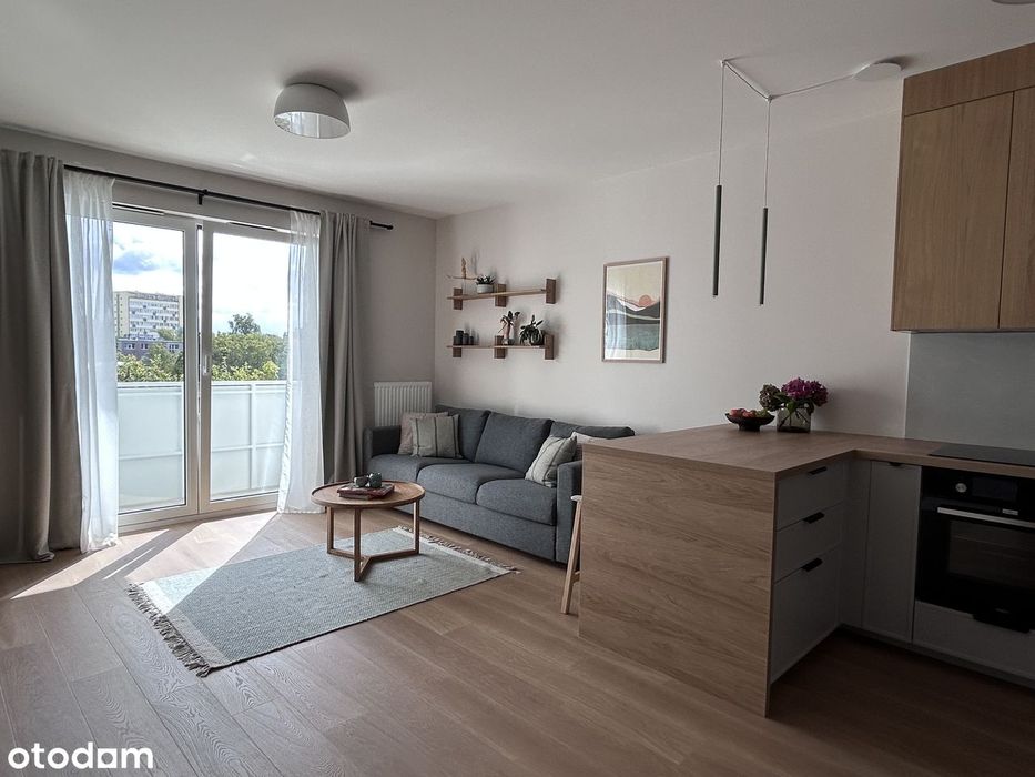9 Maja 84 Pomorzany, balkon, miejsce postojowe, koło szpitala