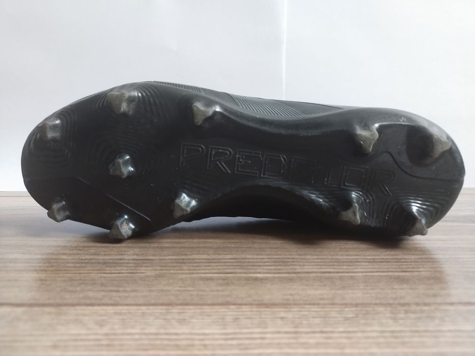 Adidas Predator League Laceless FG