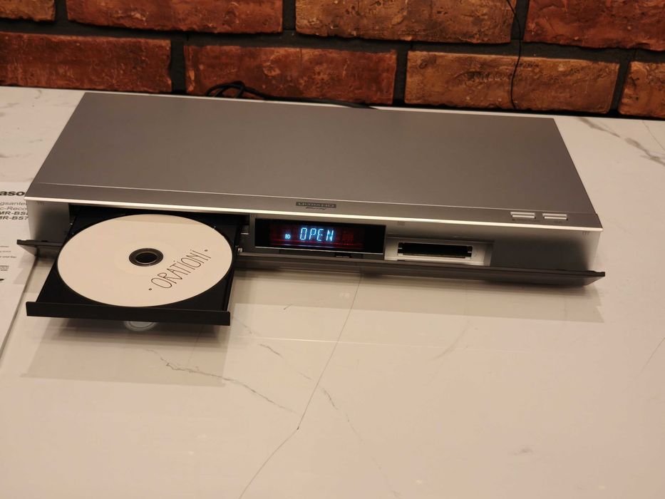 Panasonic DMR-UBS70EGK Ultra HD Nagrywarka Blu-ray, 500 GB