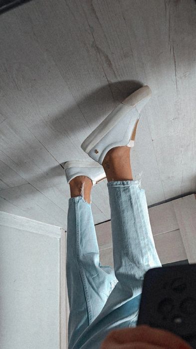 Damskie buty Ralph Lauren sneakersy na lekkiej platformie białe