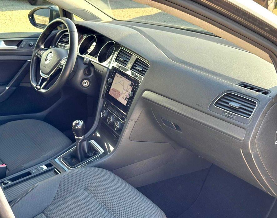 Volkswagen Golf VII 1.6 TDi Variant Confortline- Garantia Incluída