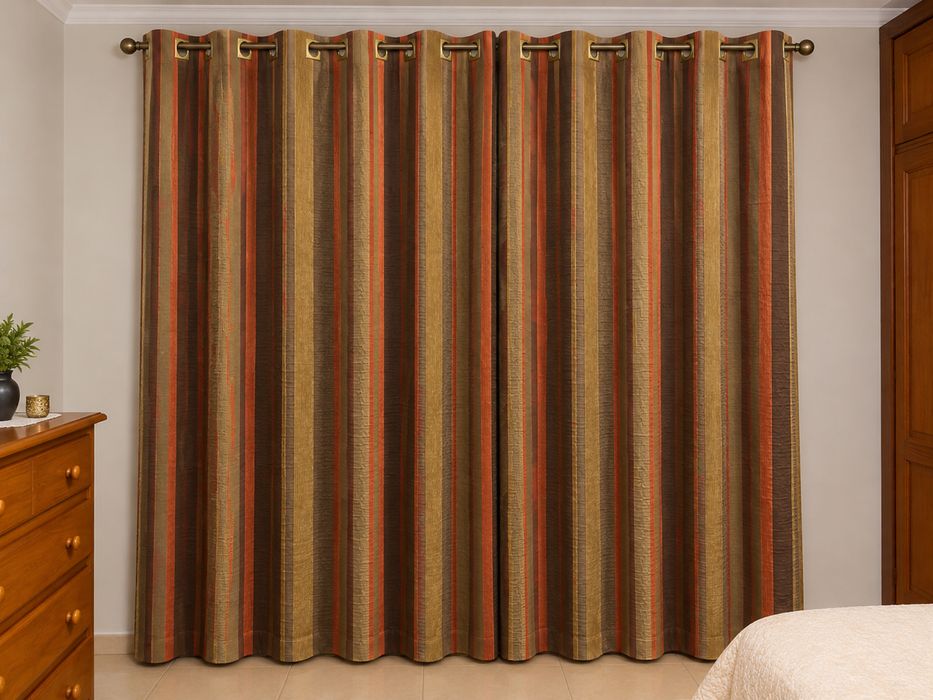 Cortinados Castanhos e Laranja