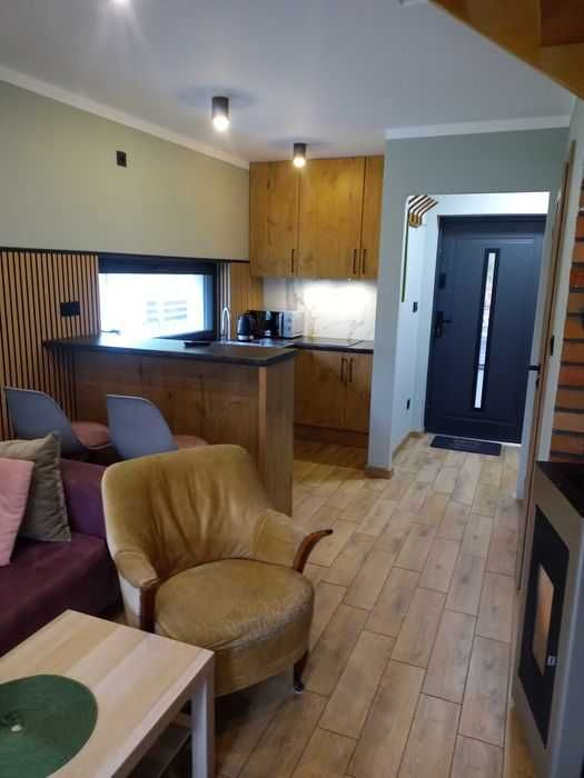 Domek nad jeziorem las jacuzzi