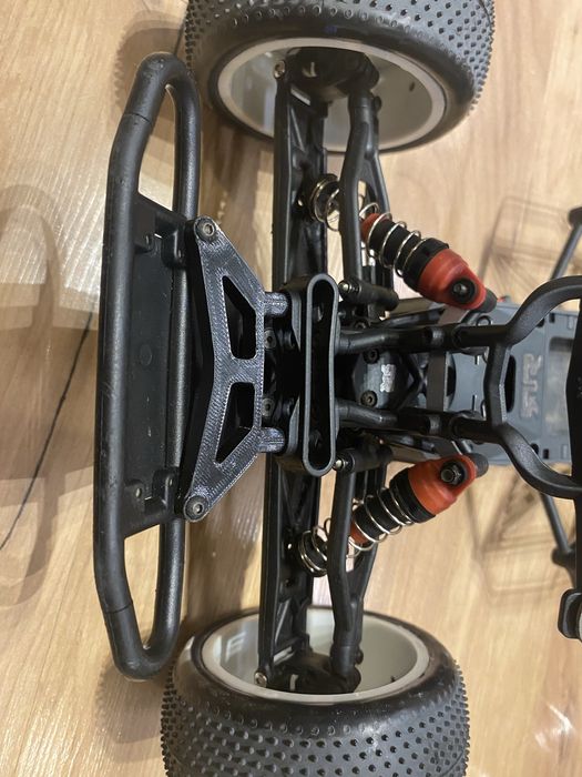 Arrma fury w bardzo dobrym stanie po tuningu