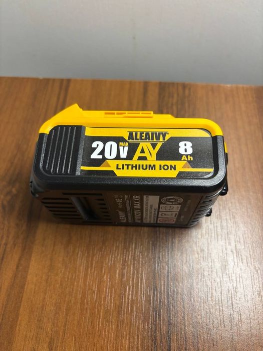 Mocna bateria akumulator zamiennik deWalt  8Ah 20V DeWalt DCB200