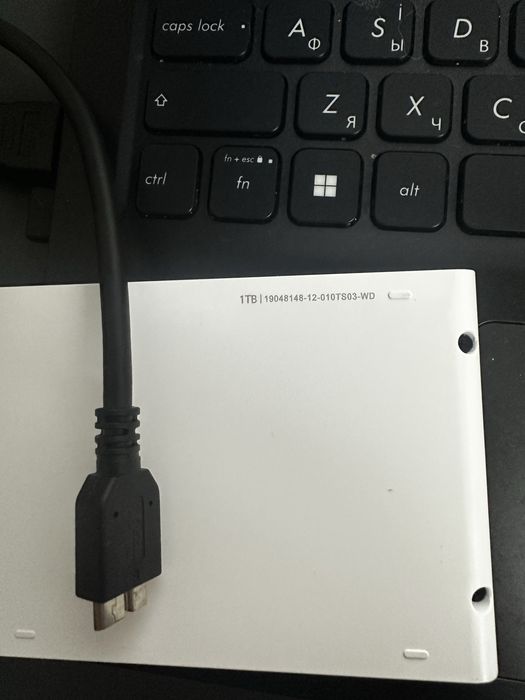 Зовнішні накопичувачі 1Т