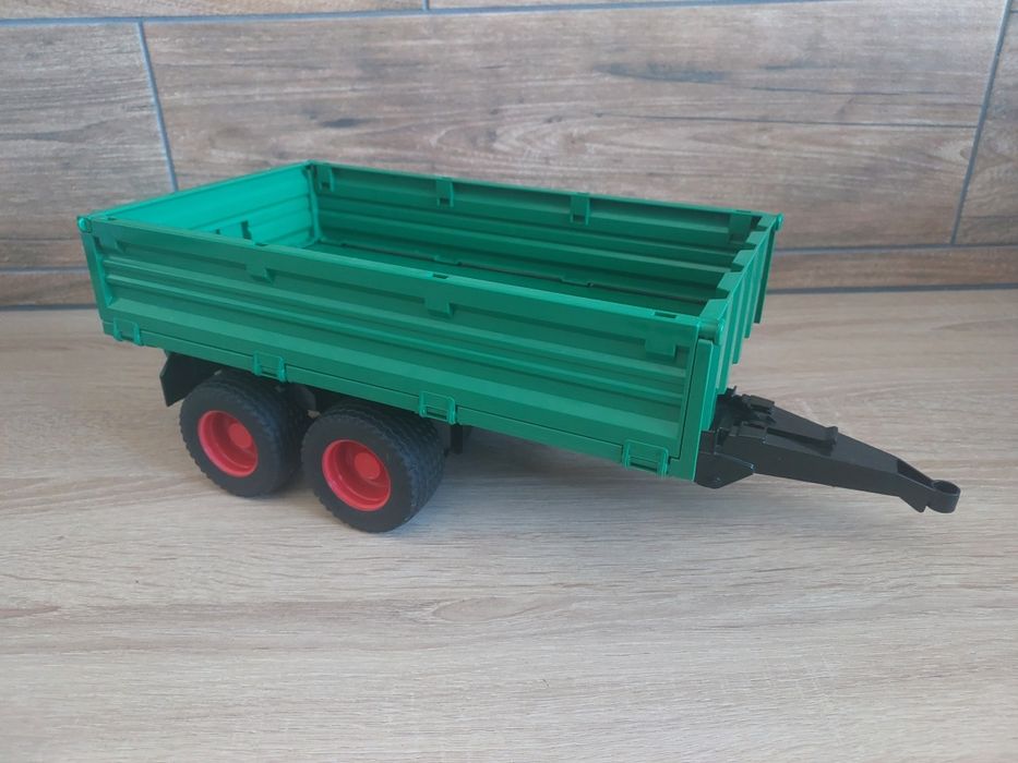 BRUDER  traktor Case IH Optum 300 + 2 przyczepy + pług