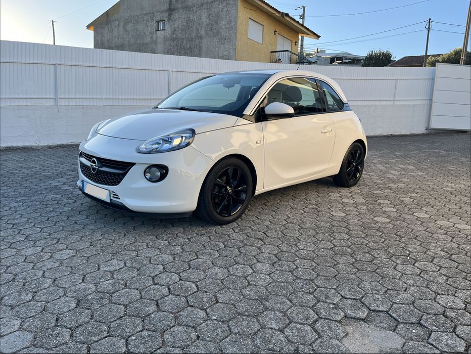Opel Adam, ano 2014