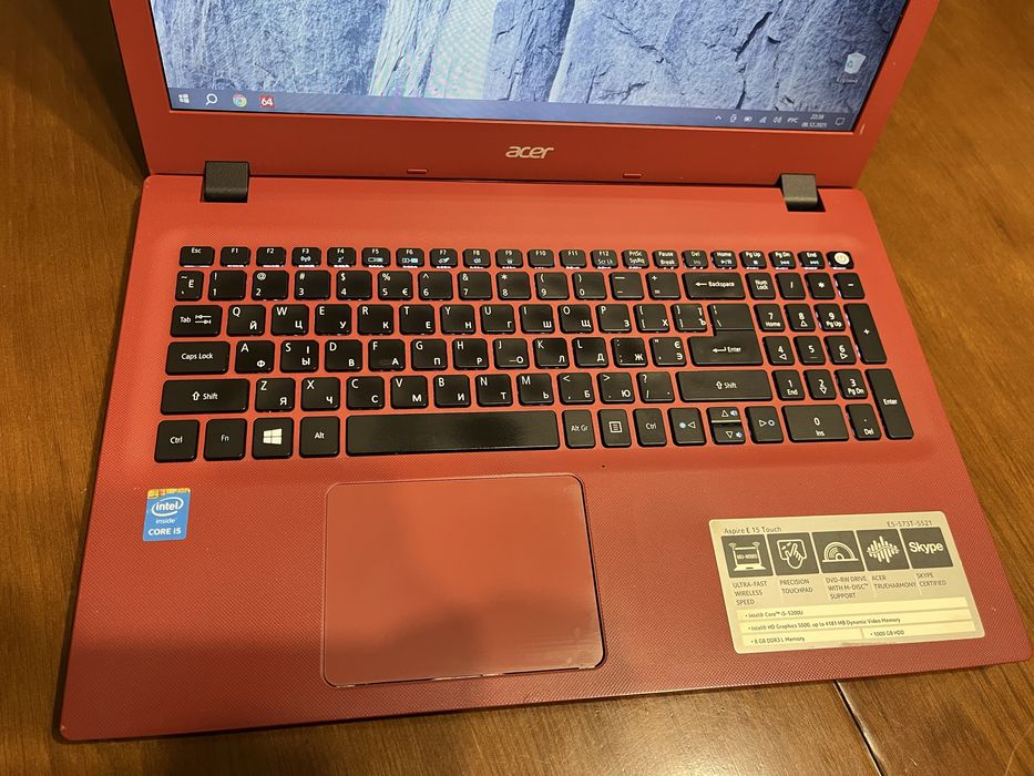 Сенсорный ноутбук 15.6" Acer Aspire E15 на Intel i5-5200U с 8ОЗУ / SSD