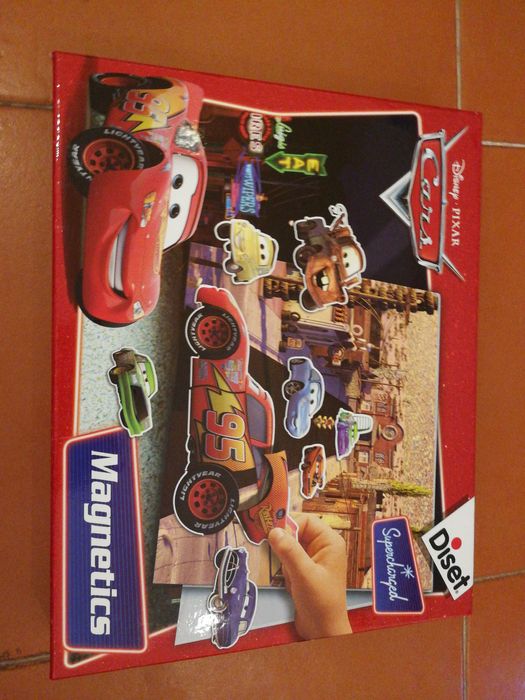 Jogo magnético de Cars