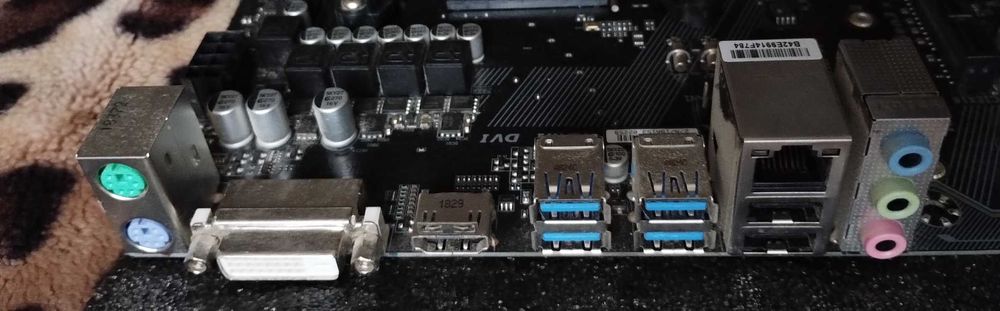 Материнська плата Gigabyte GA-A320M-H (AM4)