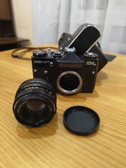 Зеніт ЕМ / Zenit EM + об'єктив Helios-44m 2/58