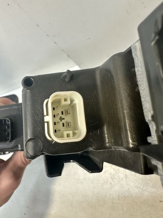 Фара правая Bmw i7 G70 Crystal Swarowski 9879936-15
