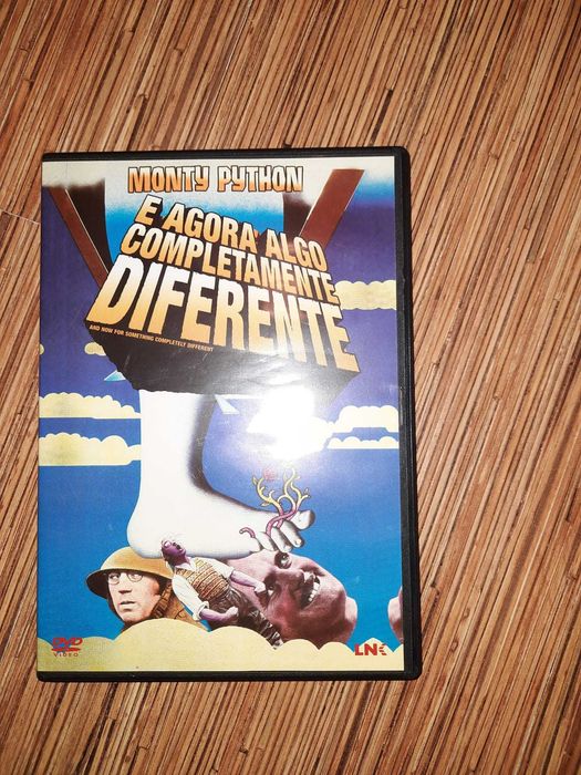 1 Monty Python DVD: "And Now for Something Completely Different": €7