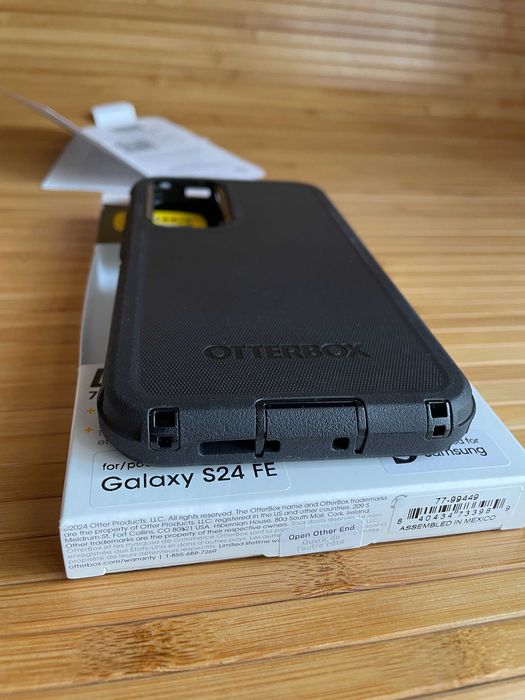 Чохол OtterBox Defender Series Pro для Samsung Galaxy S24 FE