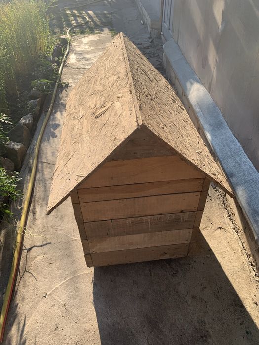 Нова утеплена будка для собаки