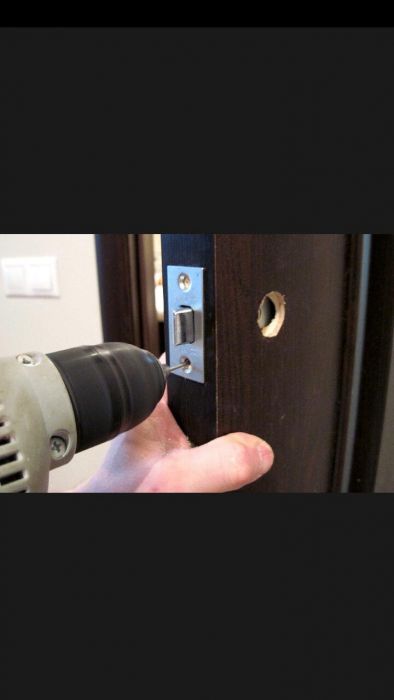 Установка, замена, ремонт замков. Аварийное вскрытие, открытие замков.
