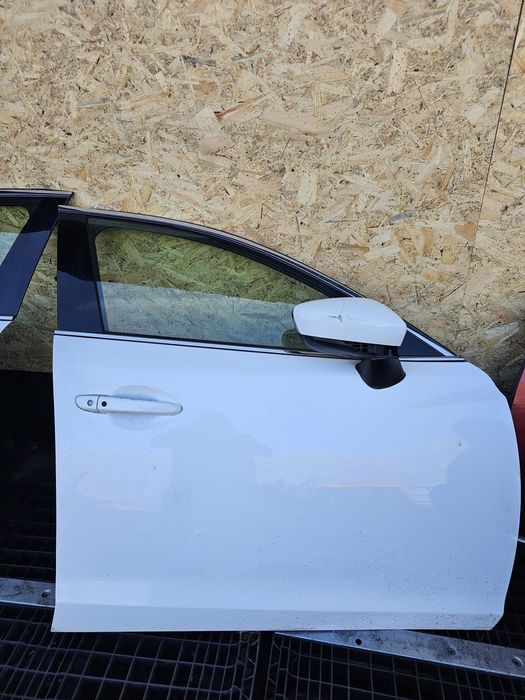 Drzwi prawe przednie Mazda 6