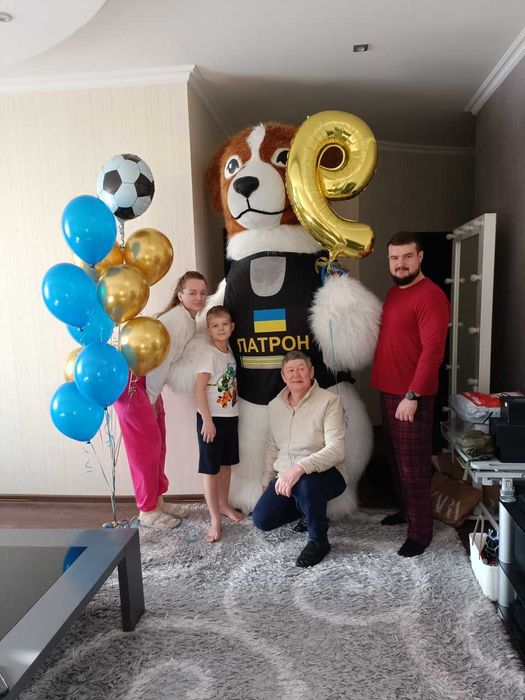 Гігантський Білий Ведмедик: Феєричне експрес-привітання у Києві