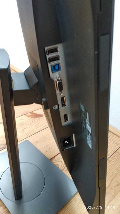 Монітор Dell P2217 22" — USB-хаб (4 порти) + Pivot 90° + повна регулювання
