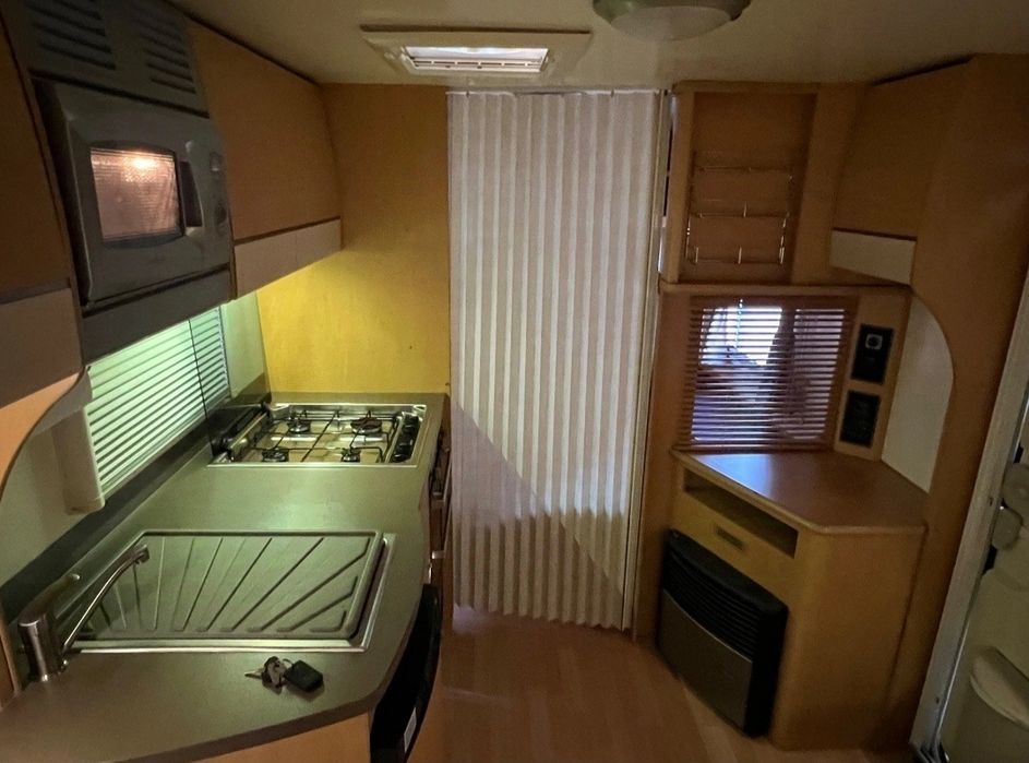 Przyczepa Pegasus wynajem (przedsionek, napęd, alarm, solary)