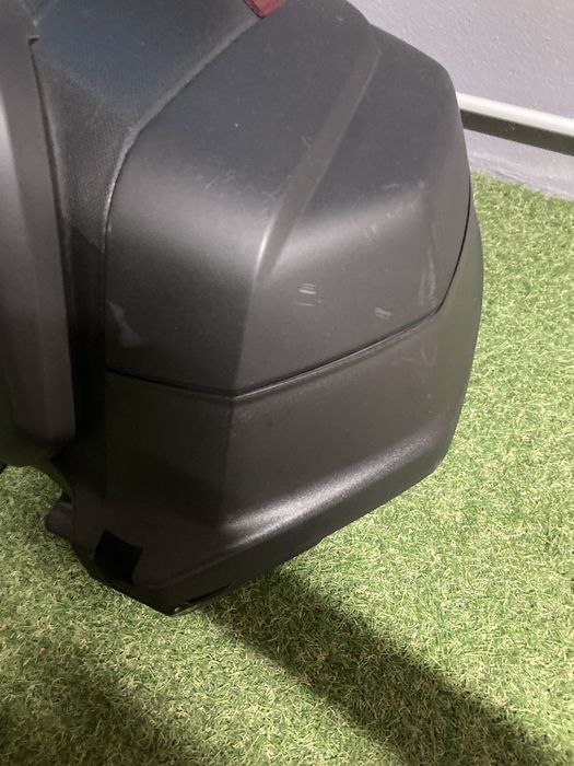 Top case yamaha 50L (2 capacetes)