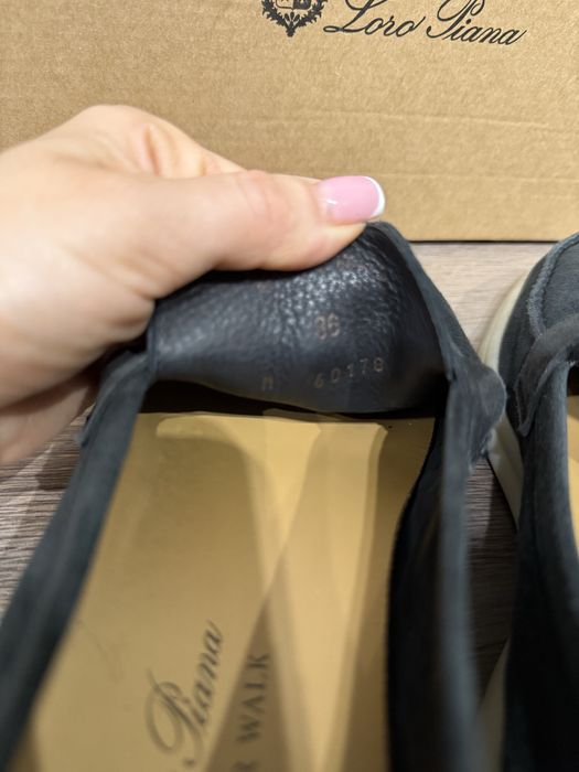 Loro Piana Summer Walk лофери