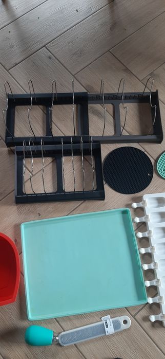 Набір приборів для кухні